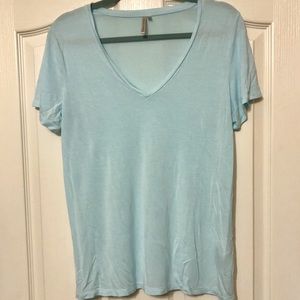 Super soft Banana Republic v neck tee shirt